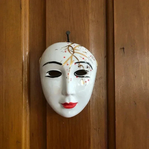 Vtg Hand Painted Porcelain Mask - Picture 3 of 8